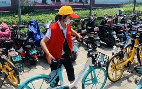 九游网站入口官网 -关于摩托车赛联赛，钱塘铁骑队与嵩山海豚队鏖战，VAR改判成焦点！边路成突破口的信息
