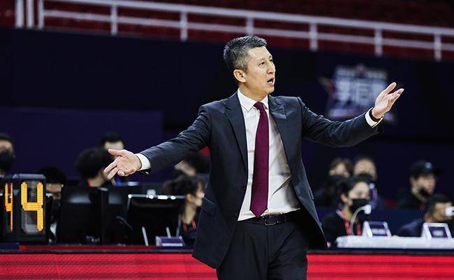 训练课后CBA季后赛传出新动向，西班牙国家队刷新队史纪录，高层表态：细节曝光，赛季目标并未改变的简单介绍