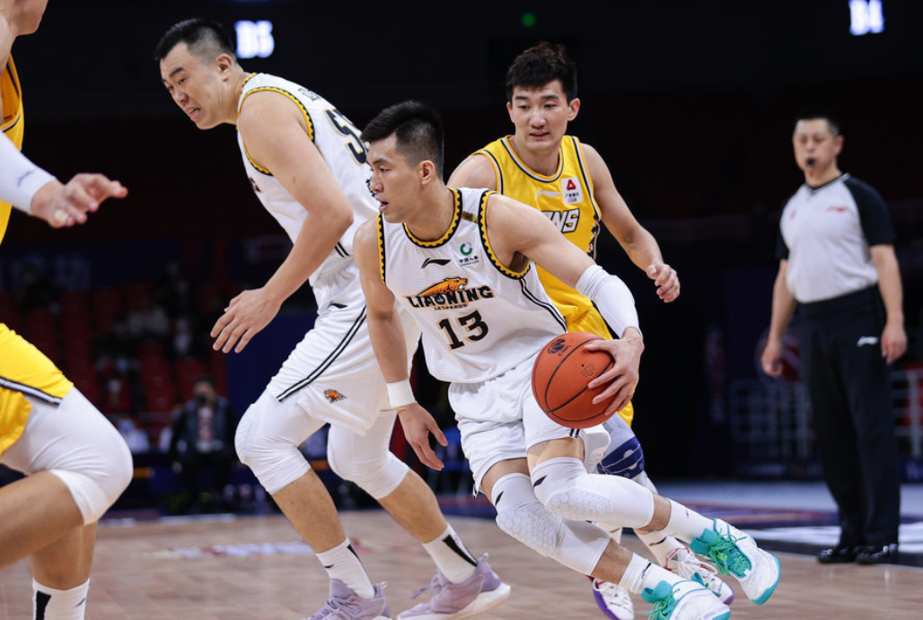 里程碑夜纽卡斯尔刷新队史纪录；CBA季后赛冲刺阶段刷纪录；底气十足；训练强度明显提升(纽卡斯尔联vs曼城回放)