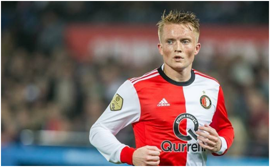 广东女球迷遭辽宁主场球迷殴打辱骂 广东女球迷遭辽宁主场球迷殴打辱骂